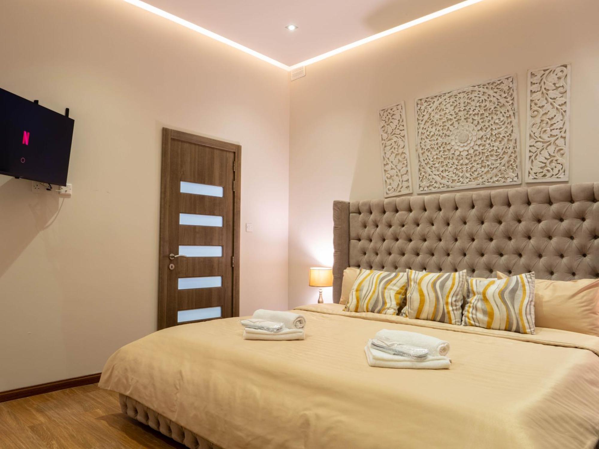 Villa Gaia - Sunset Views, Indoor Heated Pool, Sauna And Games Room Mellieħa Exterior foto