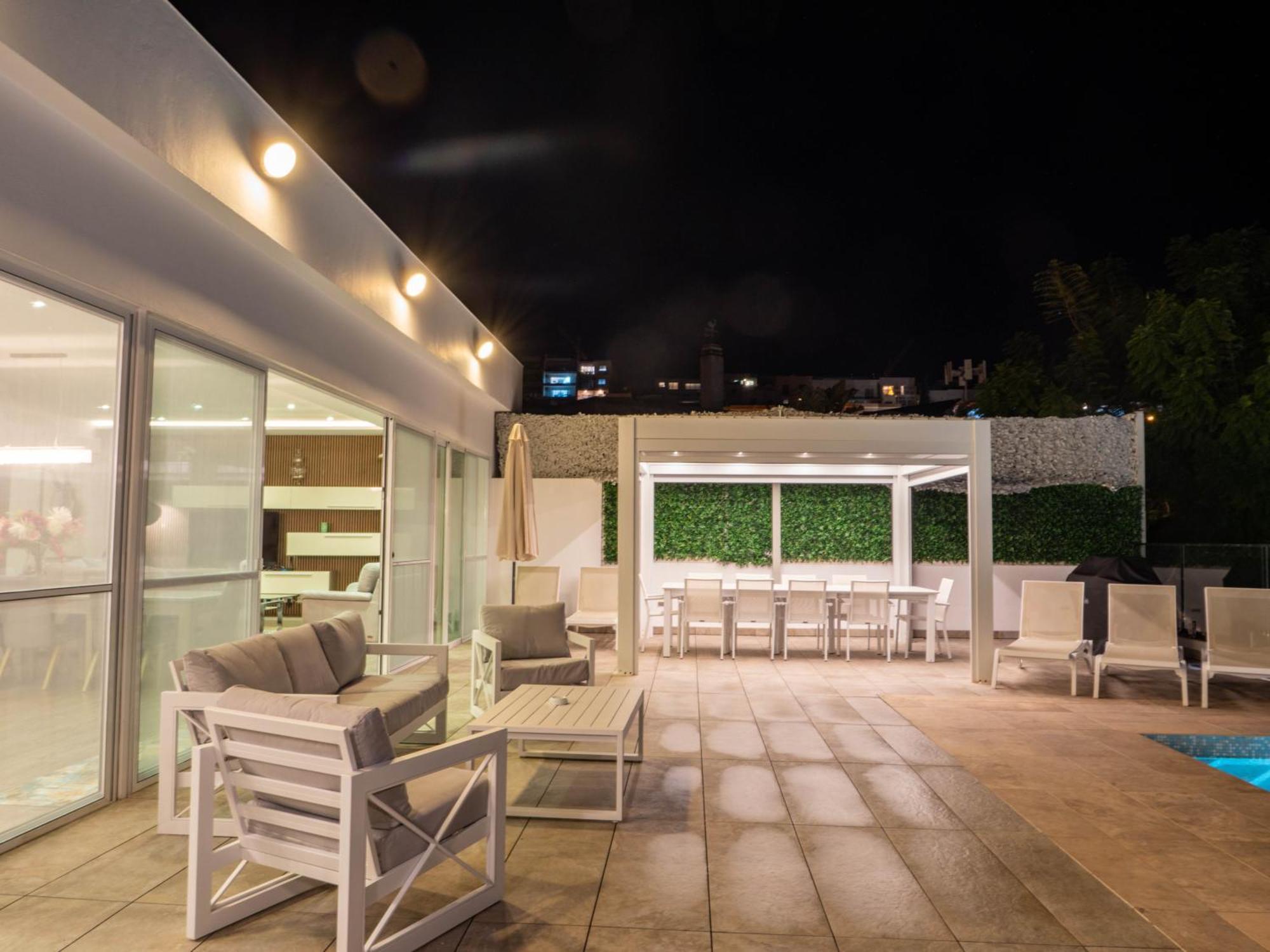 Villa Gaia - Sunset Views, Indoor Heated Pool, Sauna And Games Room Mellieħa Exterior foto