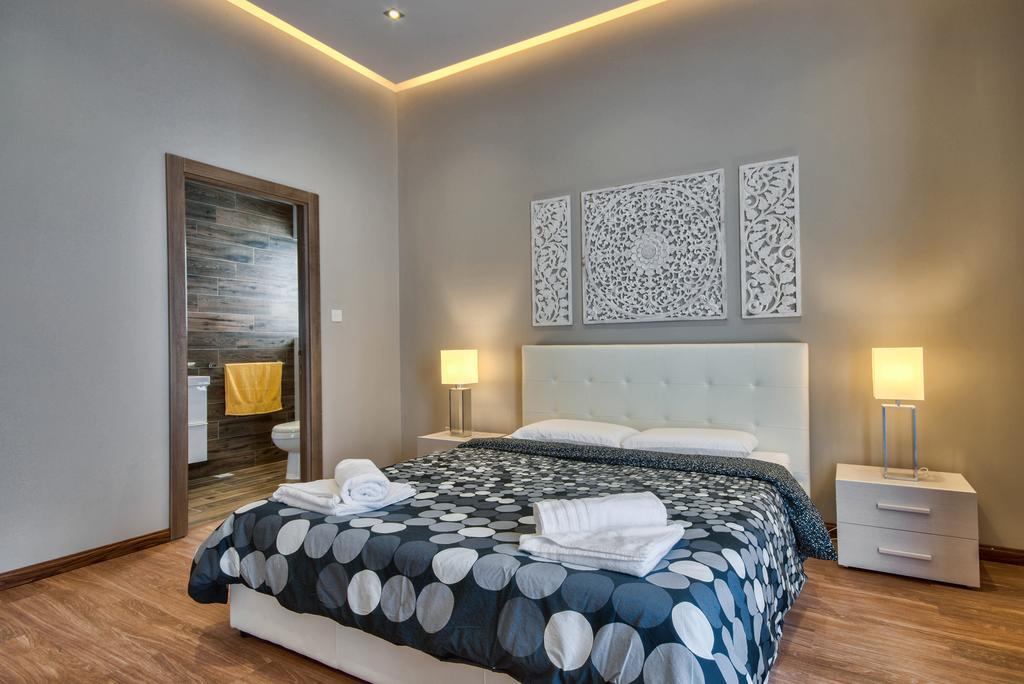 Villa Gaia - Sunset Views, Indoor Heated Pool, Sauna And Games Room Mellieħa Exterior foto