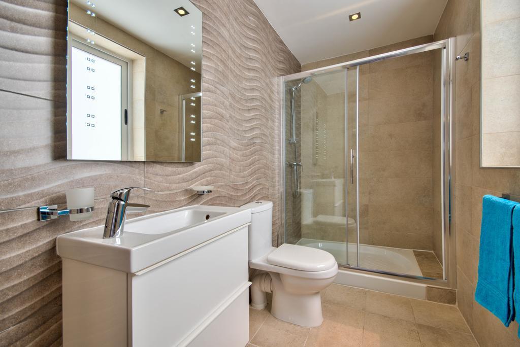 Villa Gaia - Sunset Views, Indoor Heated Pool, Sauna And Games Room Mellieħa Exterior foto