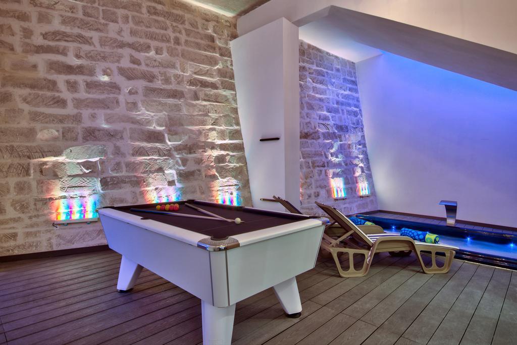 Villa Gaia - Sunset Views, Indoor Heated Pool, Sauna And Games Room Mellieħa Exterior foto