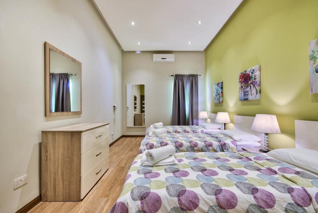 Villa Gaia - Sunset Views, Indoor Heated Pool, Sauna And Games Room Mellieħa Exterior foto