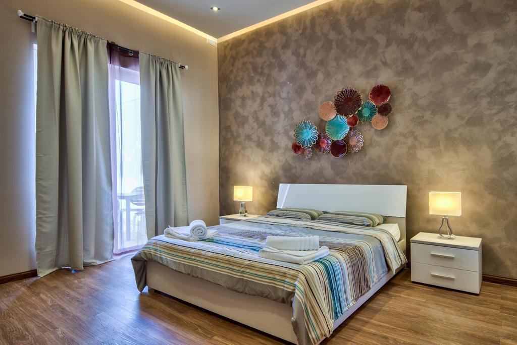 Villa Gaia - Sunset Views, Indoor Heated Pool, Sauna And Games Room Mellieħa Exterior foto