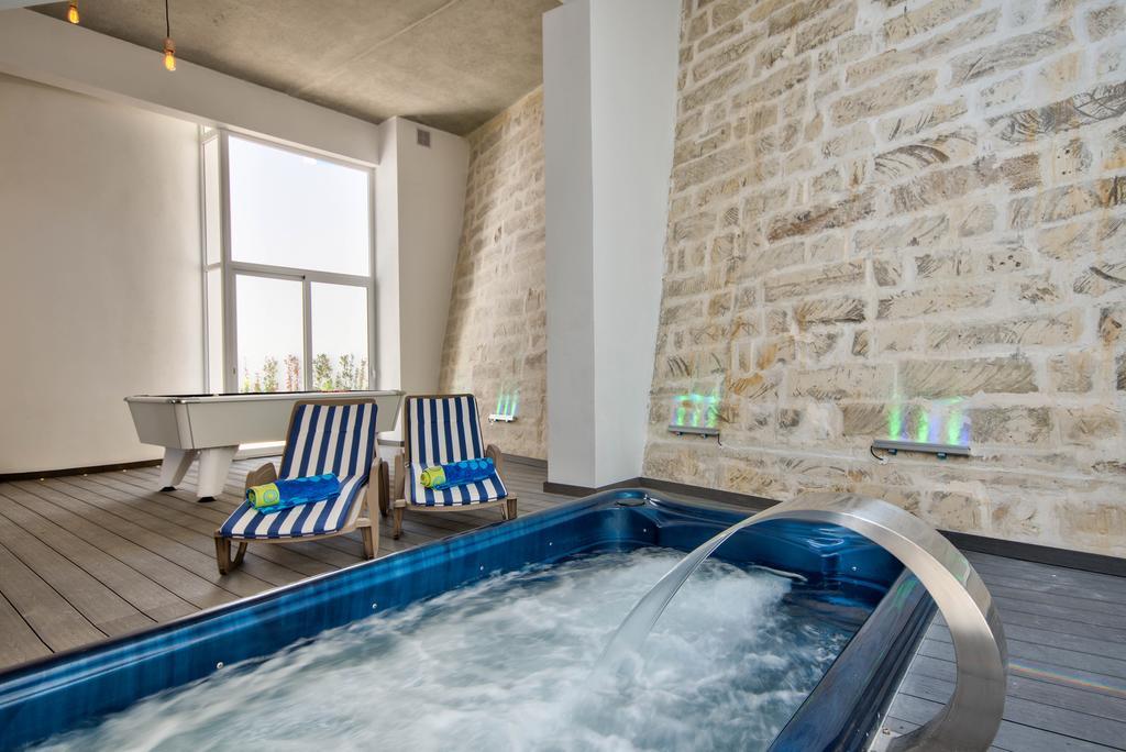Villa Gaia - Sunset Views, Indoor Heated Pool, Sauna And Games Room Mellieħa Exterior foto