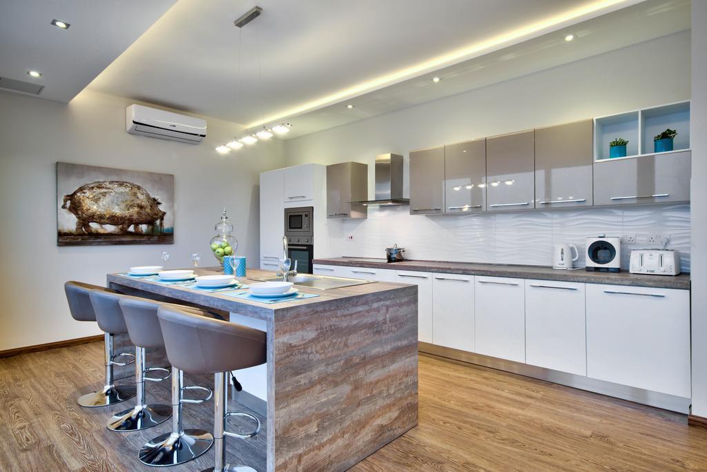Villa Gaia - Sunset Views, Indoor Heated Pool, Sauna And Games Room Mellieħa Exterior foto