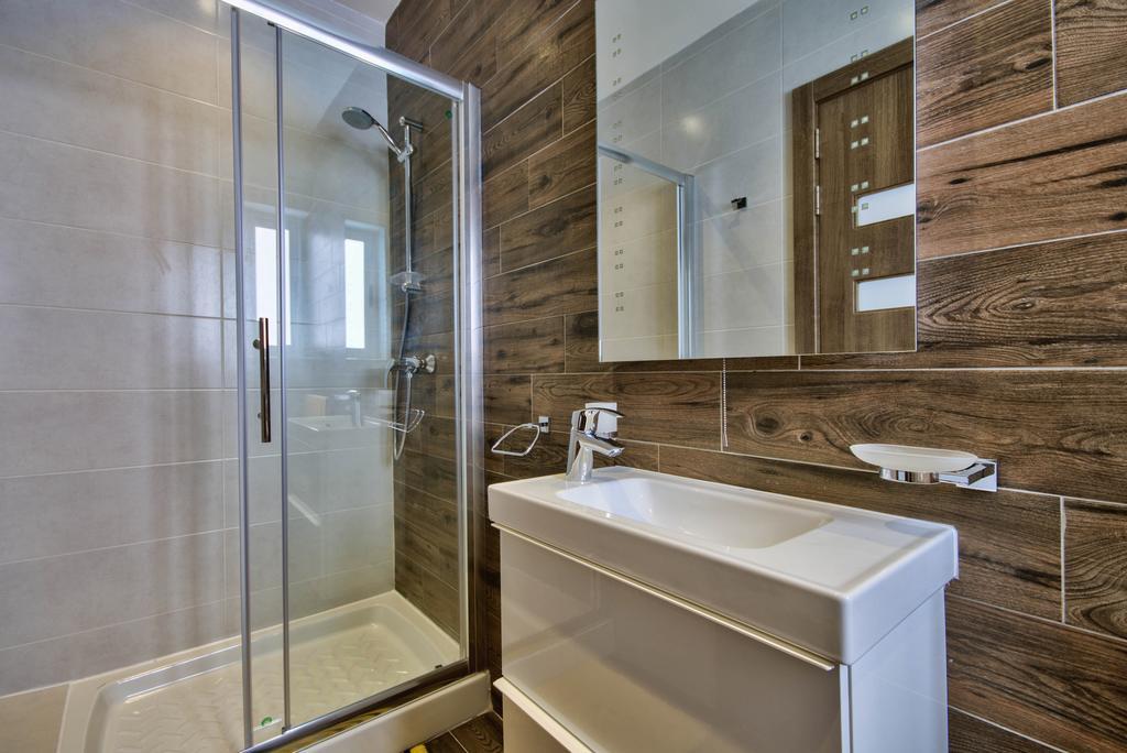 Villa Gaia - Sunset Views, Indoor Heated Pool, Sauna And Games Room Mellieħa Exterior foto